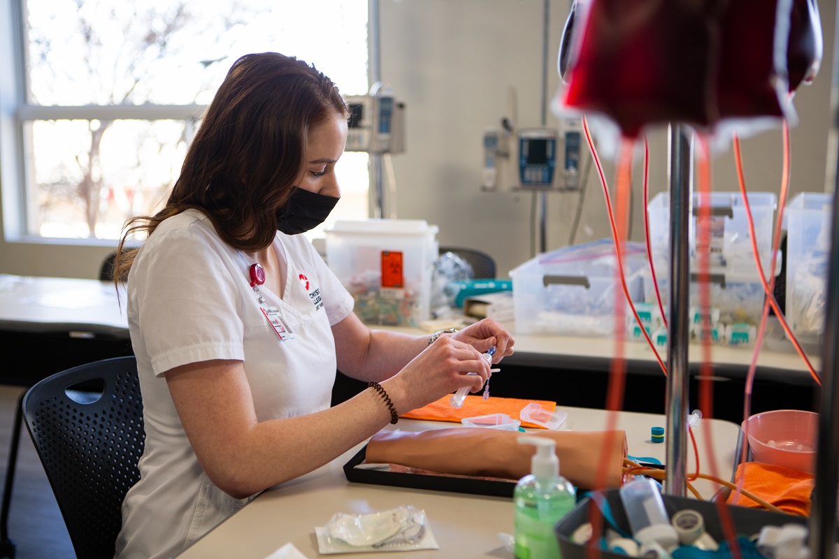 phlebotomy student